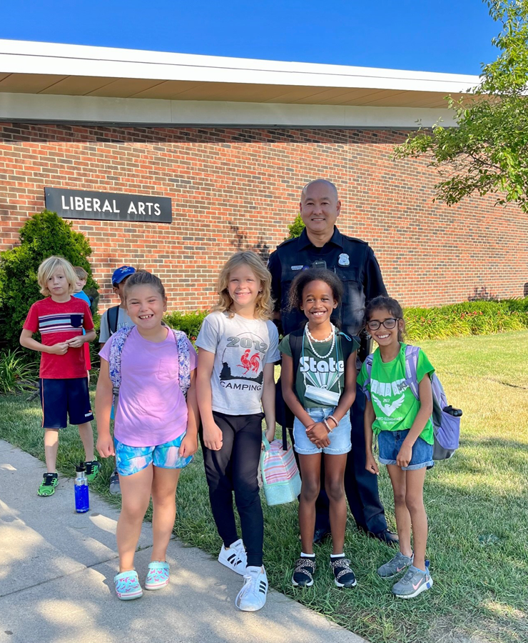 police officer with children