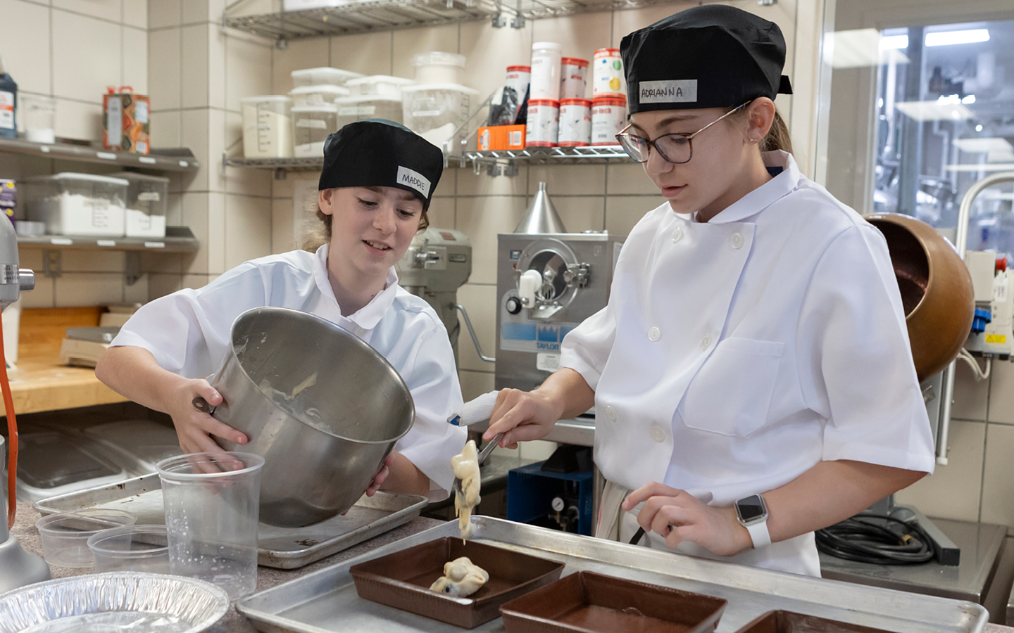 kids in kitchen