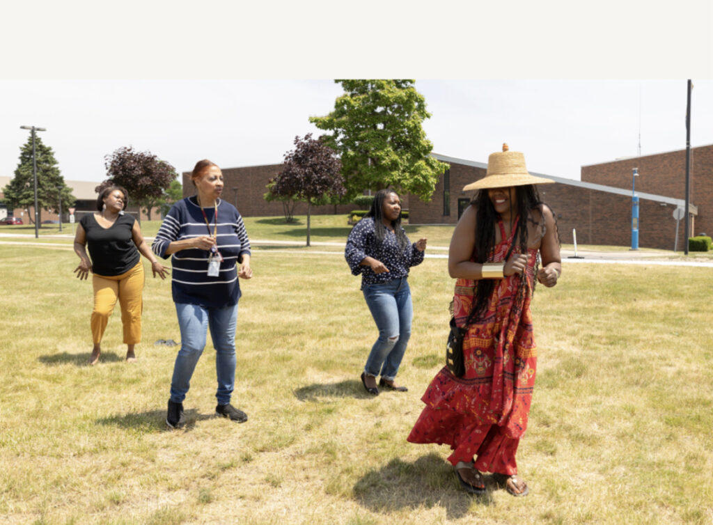 people dancing